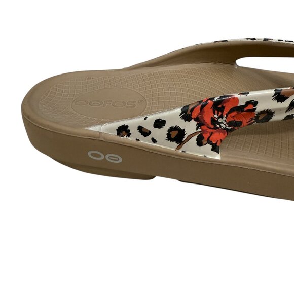 OOFOS Women's OOlala Limited Thong Sandals Flip Flop in Leopard Flora size 9 - Picture 7 of 10